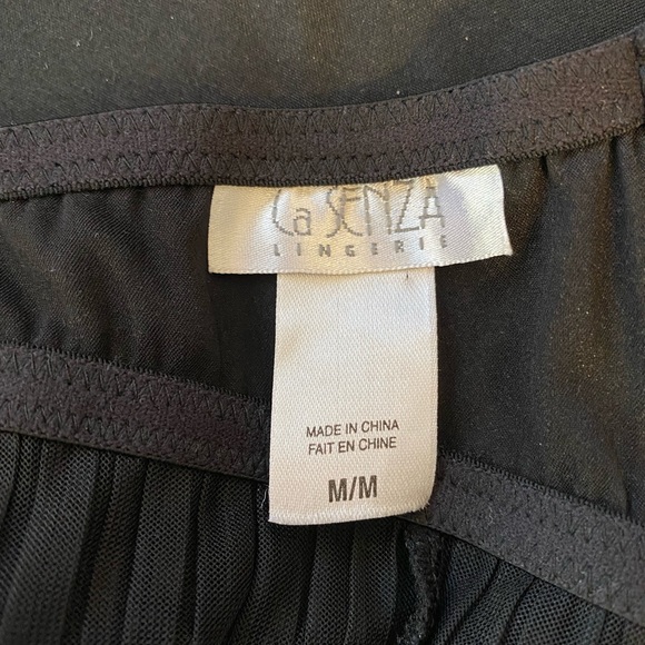 SOLD**Gorgeous Vintage LaSenza pleated sheer black gothic romantic bustier🖤 - Picture 4 of 5